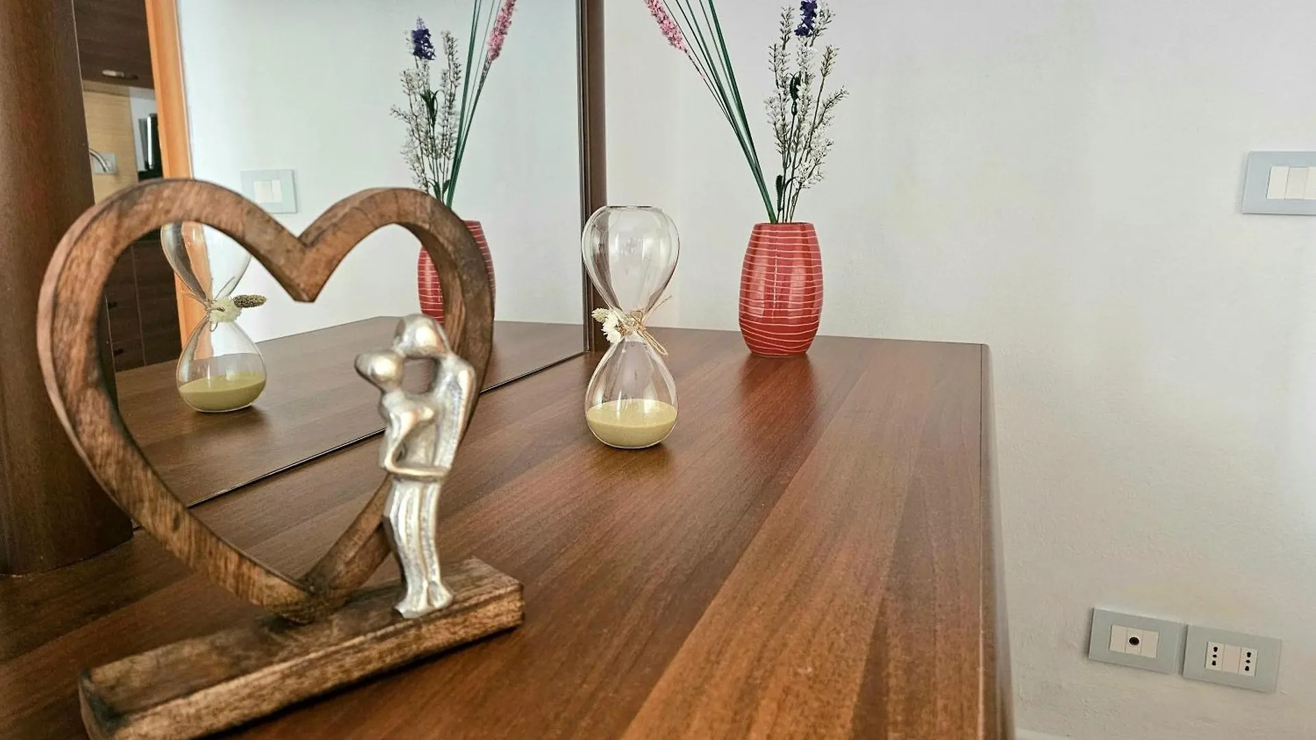 Tirana Downtown Apartment 0*,  Albanie